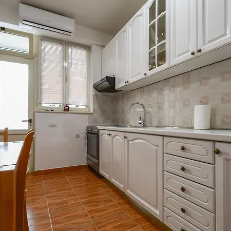 아파트 Vicenco Location *